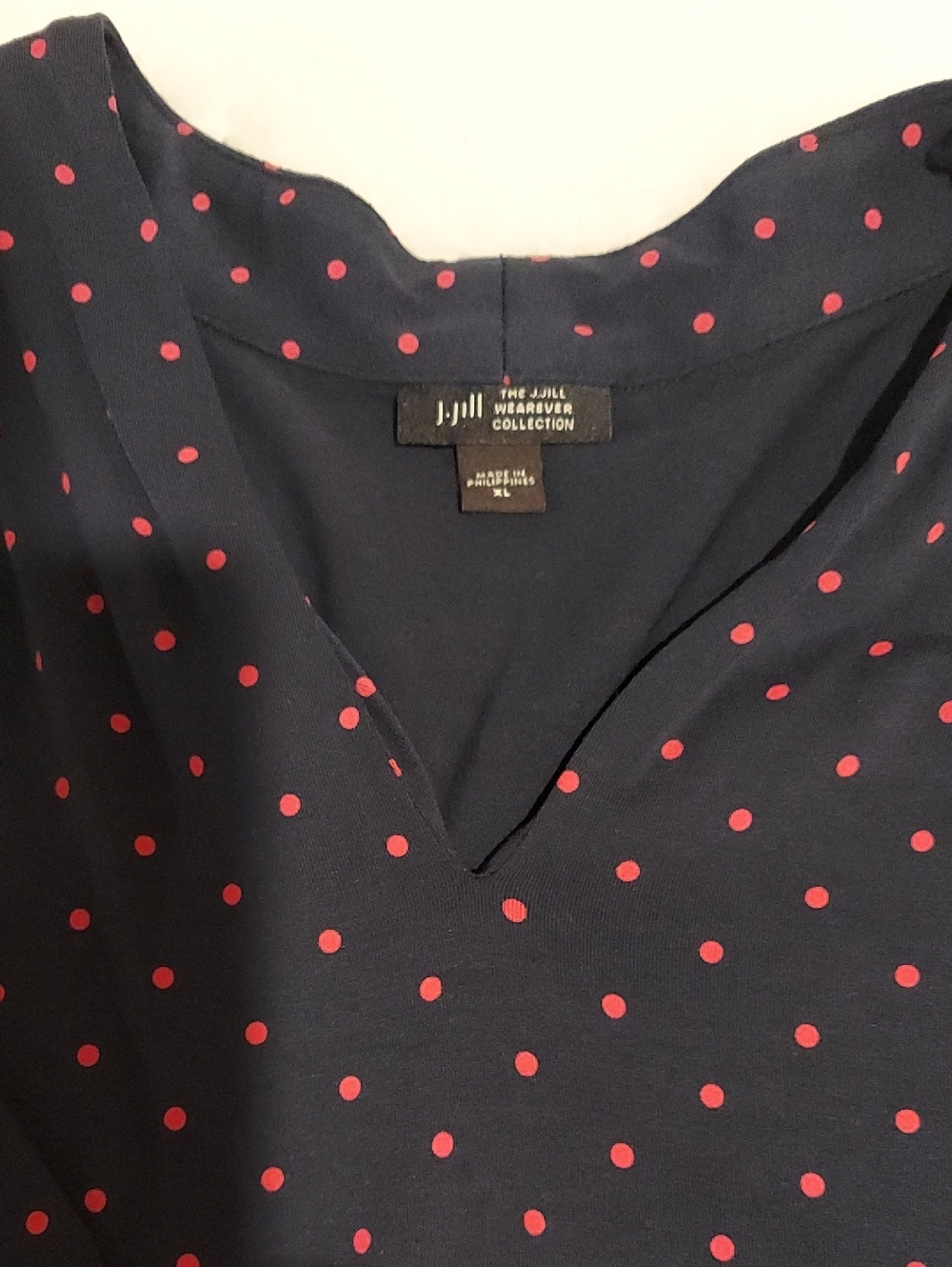 J. Jill Navy V-Neck Polka Dot Tunic Top with Pink Dots